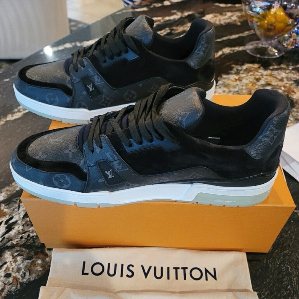 MEN Louis Vuitton Trainer Sneaker -Graphite